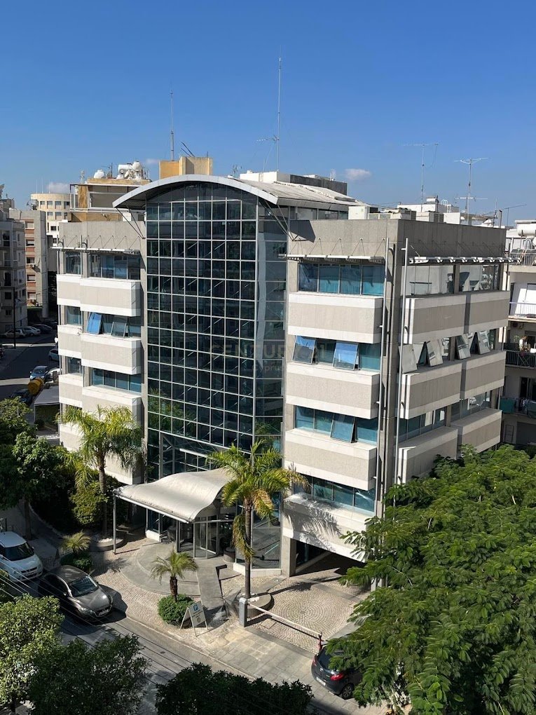965m2 Bureau à Limassol, Chypre No. 55871
