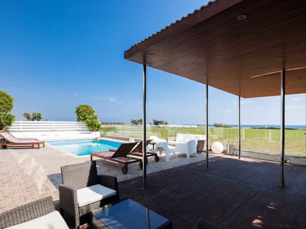 4 bedrooms Villa in Mandria, Paphos, Cyprus No. 23633