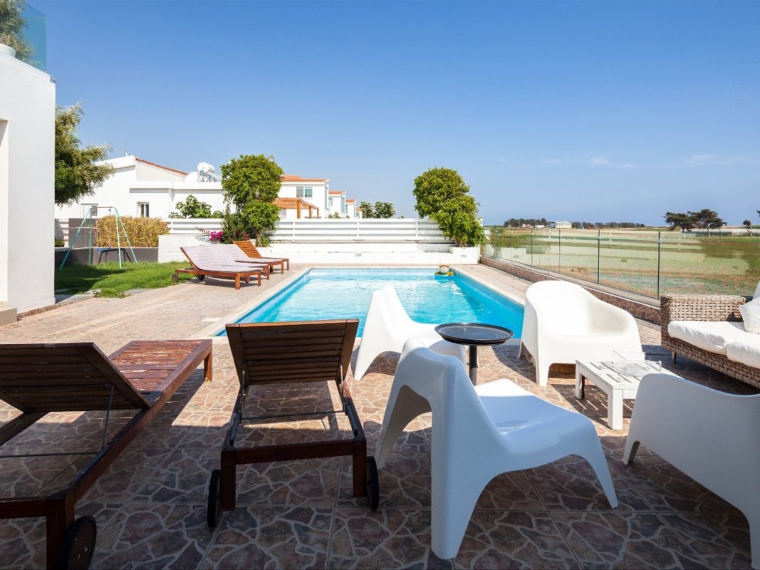 4 bedrooms Villa in Mandria, Paphos, Cyprus No. 23633