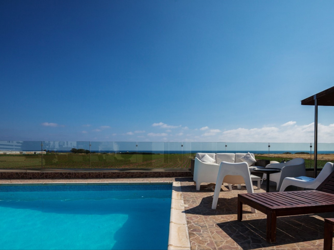 4 bedrooms Villa in Mandria, Paphos, Cyprus No. 23633