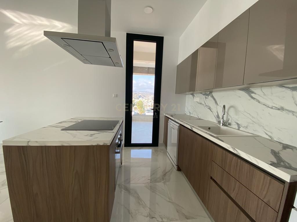 2 chambres Appartement à Germasogeia, Limassol, Chypre No. 55300