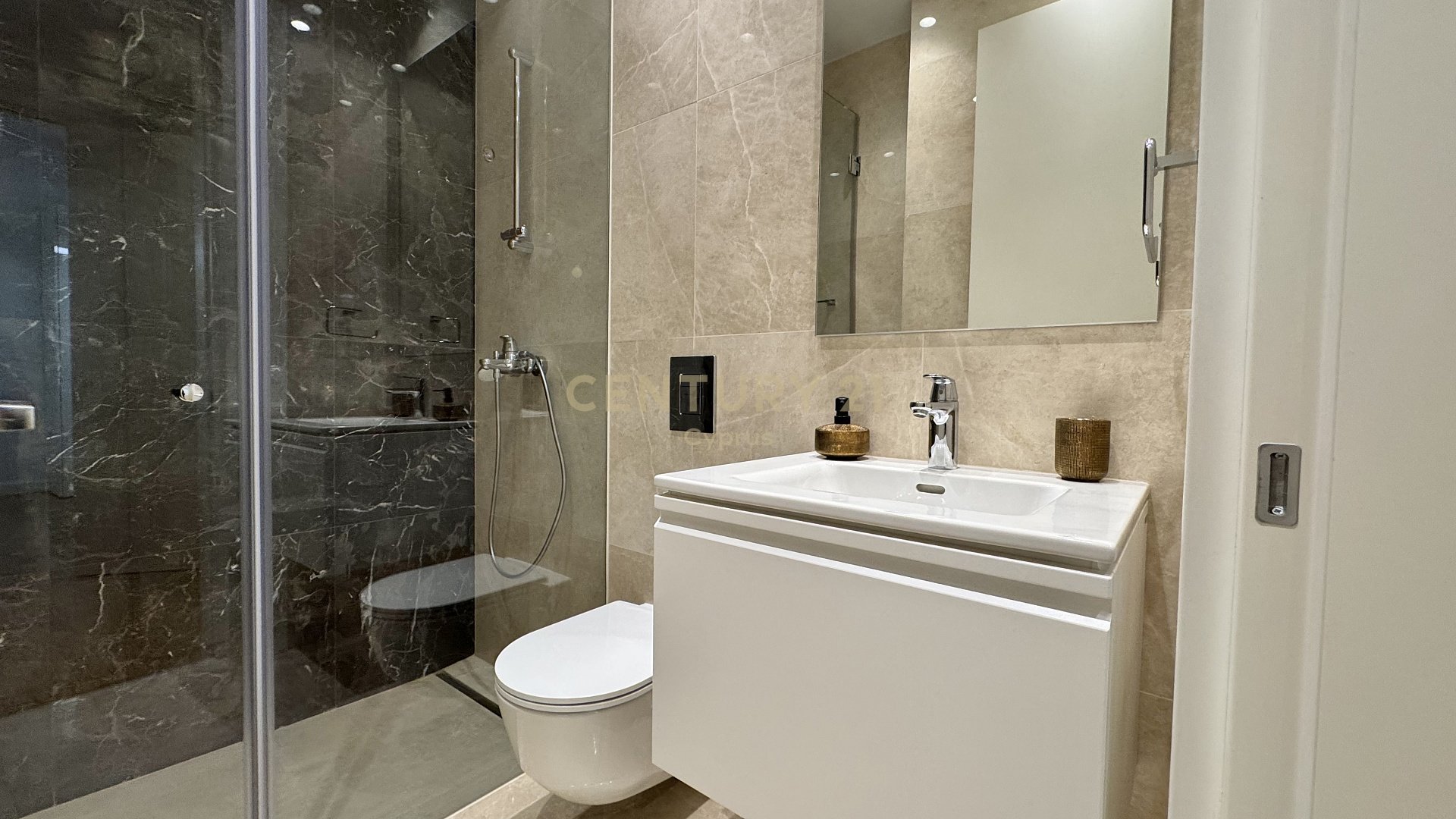 4 chambres Appartement à Germasogeia, Limassol, Chypre No. 55626