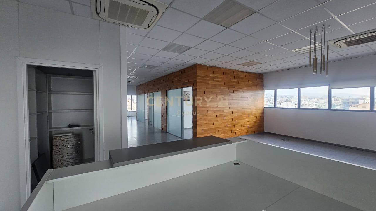 340m2 Office in Kato Polemidia, Limassol, Cyprus No. 55943