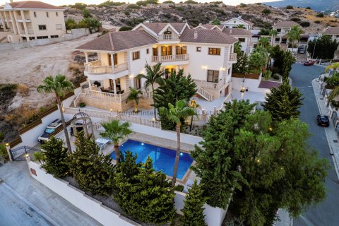 6 bedrooms Villa in Mouttagiaka, Limassol, Cyprus No. 35118