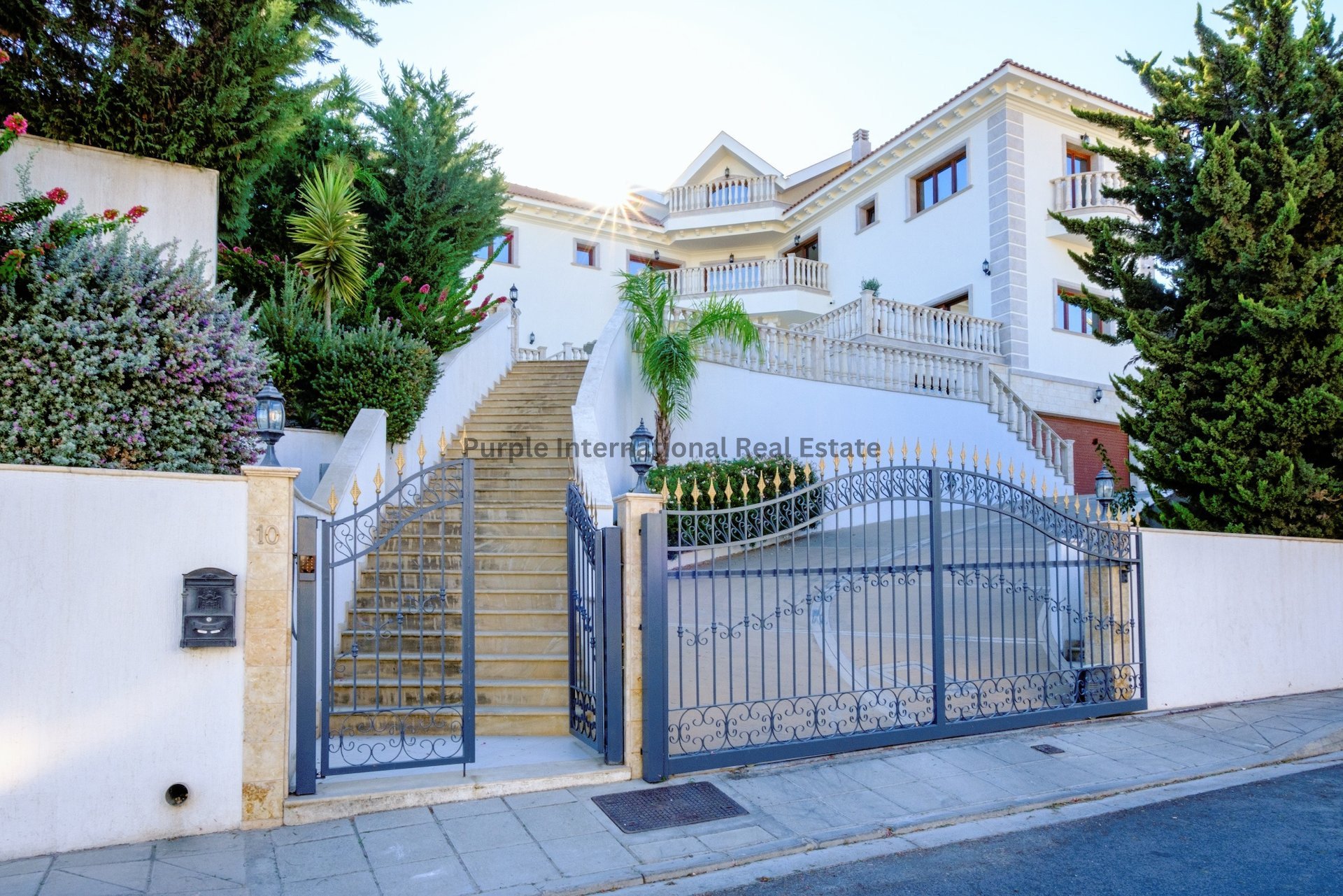 6 bedrooms Villa in Mouttagiaka, Limassol, Cyprus No. 35118