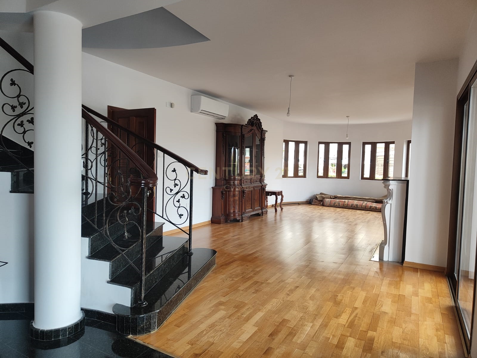 4 bedrooms Villa in Germasogeia, Limassol, Cyprus No. 20266