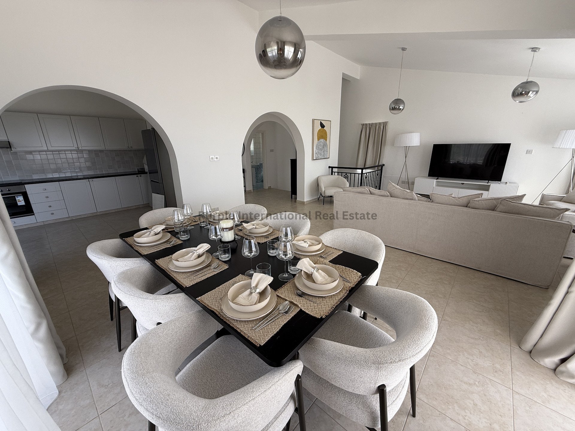 5 chambres Villa à Tala, Paphos, Chypre No. 39428