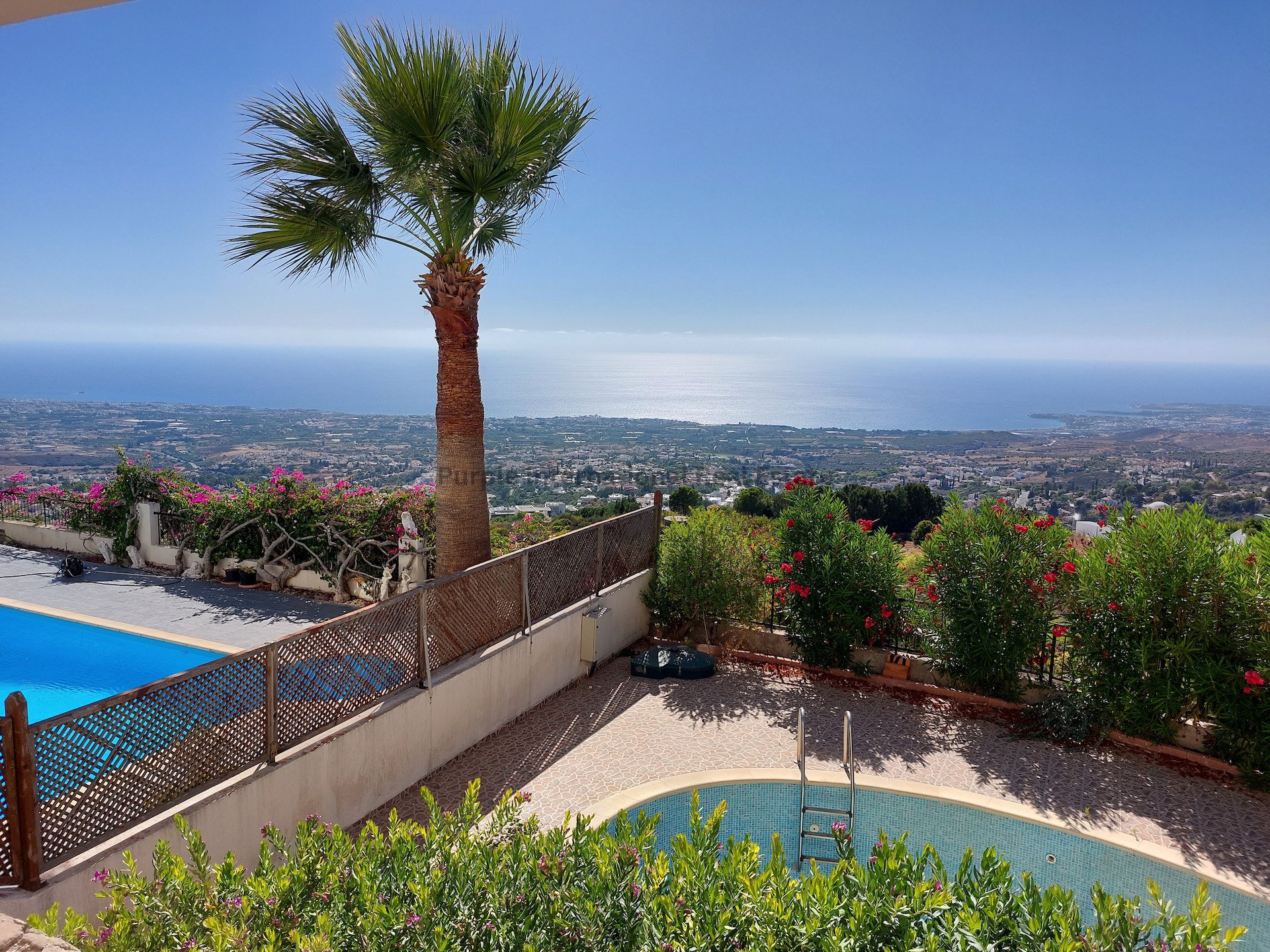 5 chambres Villa à Tala, Paphos, Chypre No. 39428