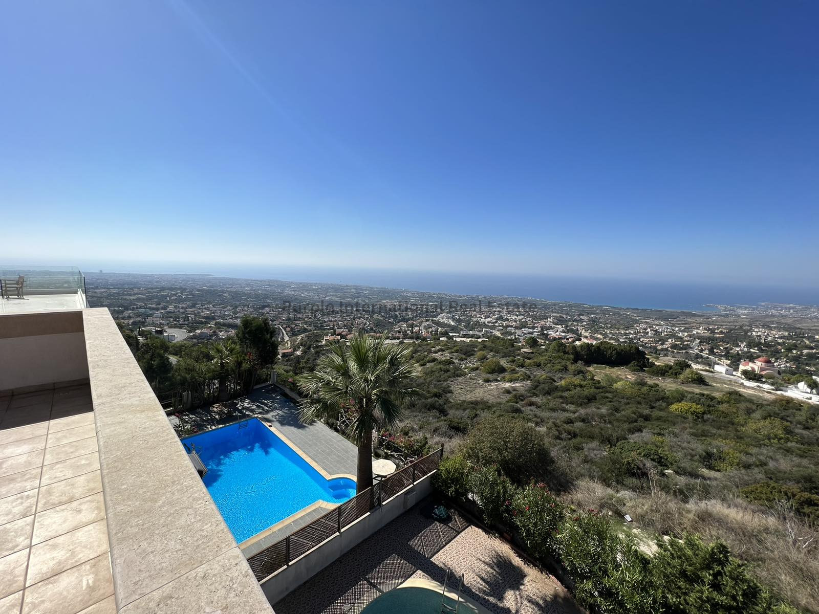 5 chambres Villa à Tala, Paphos, Chypre No. 39428