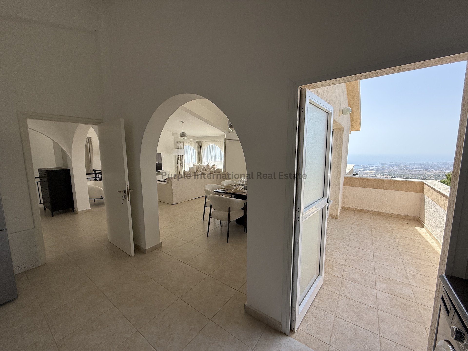 5 chambres Villa à Tala, Paphos, Chypre No. 39428