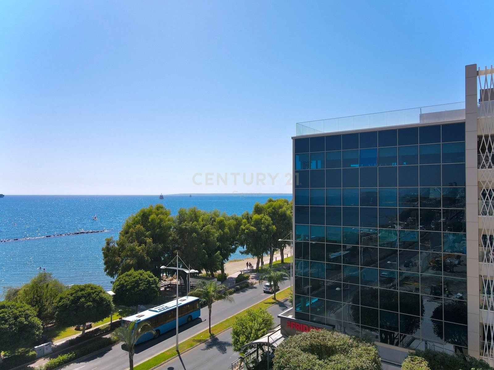 195m2 Bureau à Limassol, Chypre No. 55568