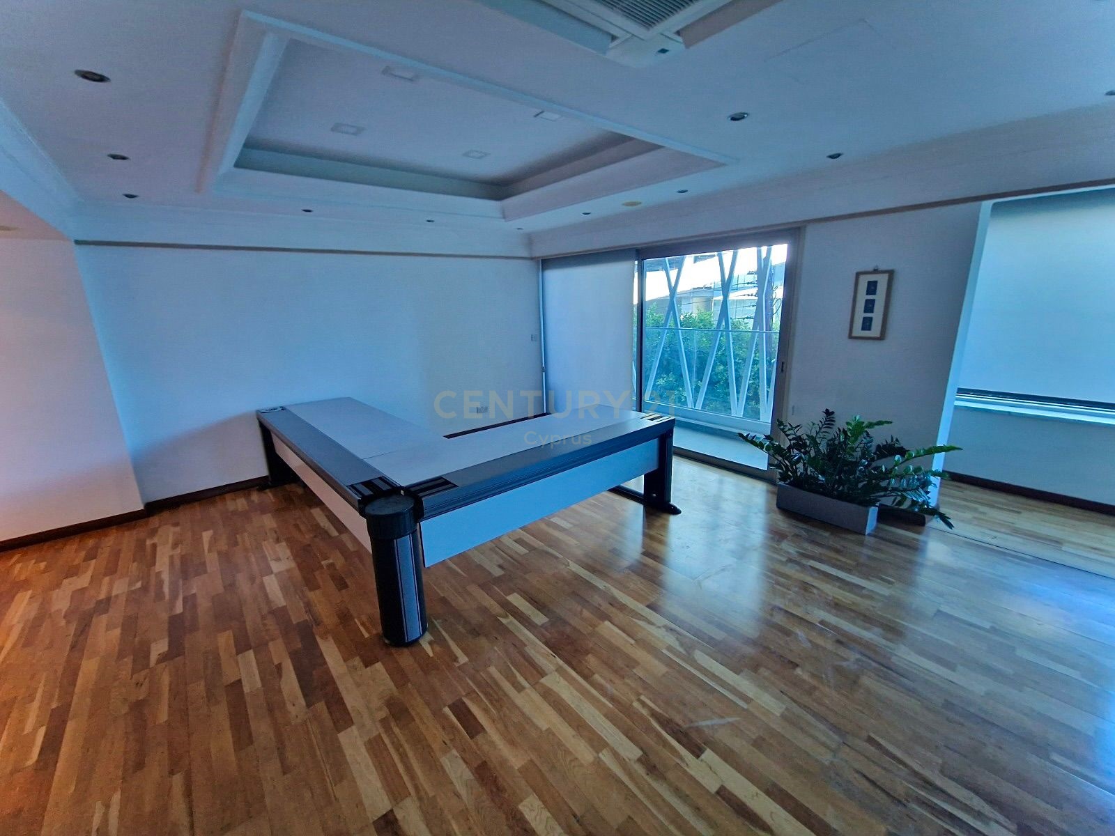 195m2 Bureau à Limassol, Chypre No. 55568