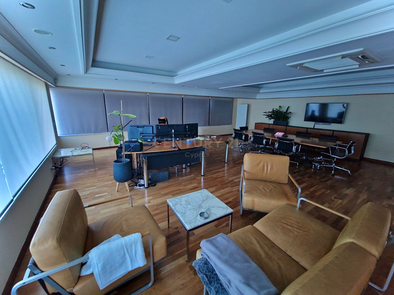195m2 Bureau à Limassol, Chypre No. 55568