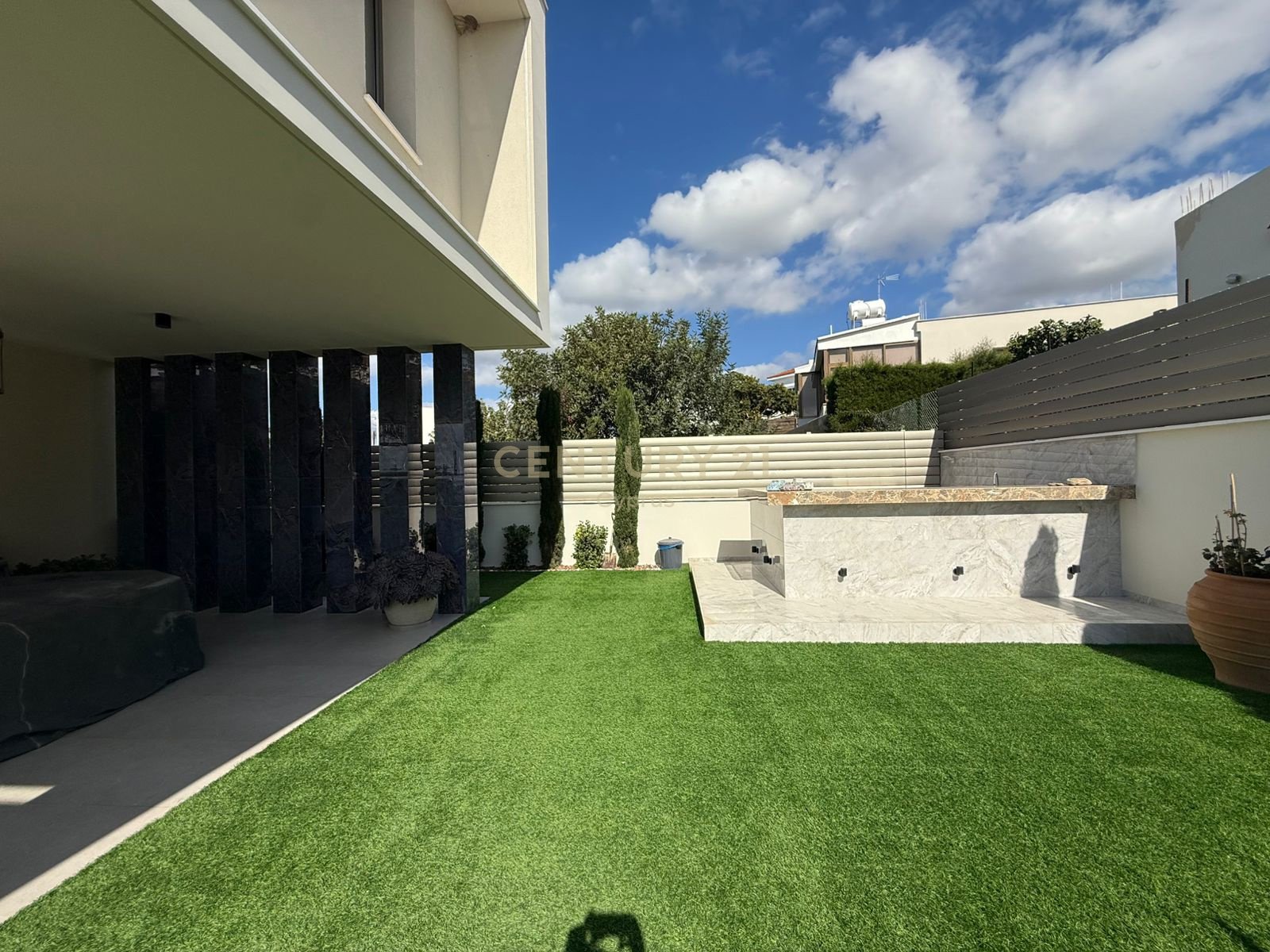 3 bedrooms Villa in Episkopi, Limassol, Cyprus No. 55571