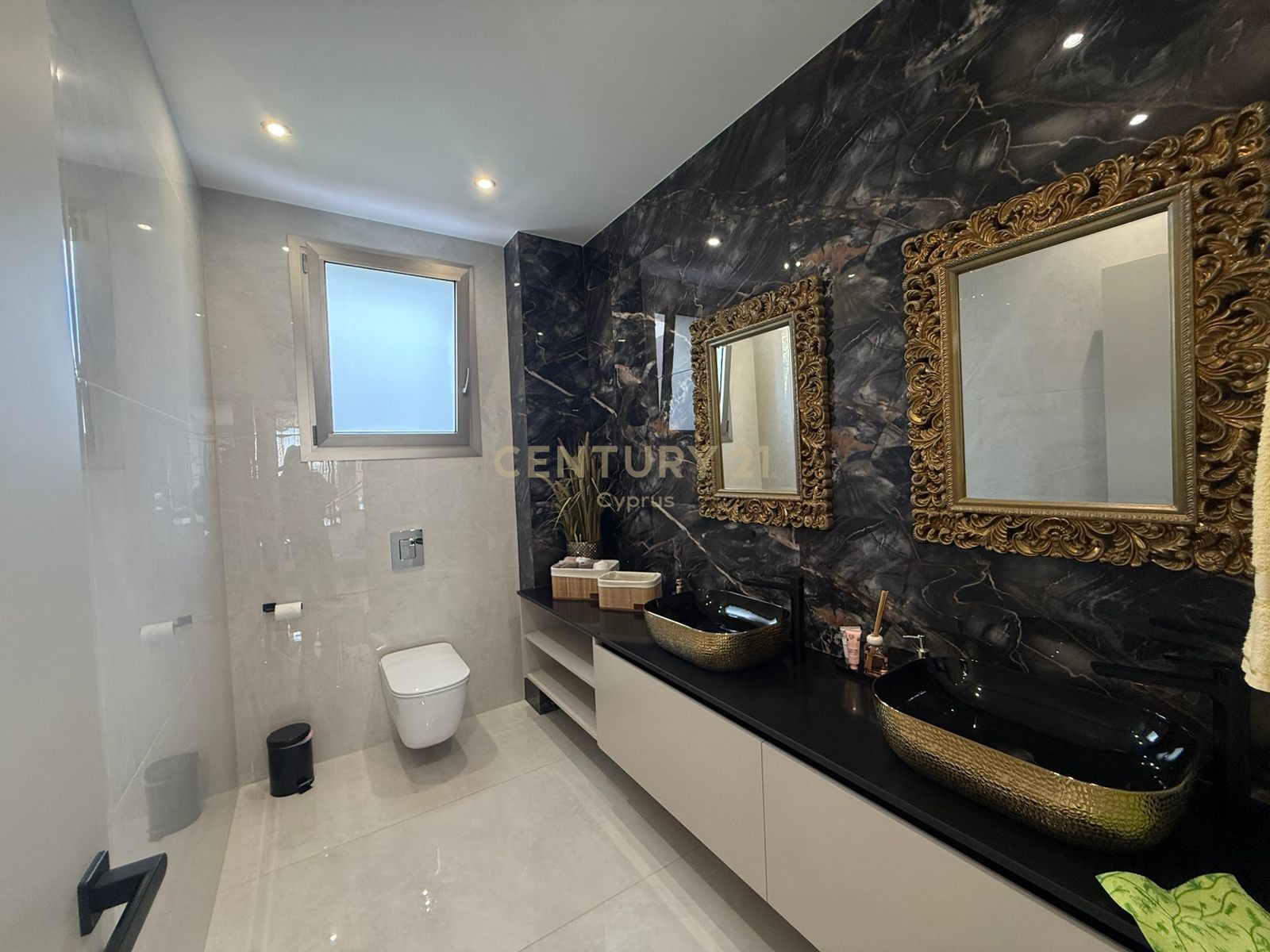 3 bedrooms Villa in Episkopi, Limassol, Cyprus No. 55571