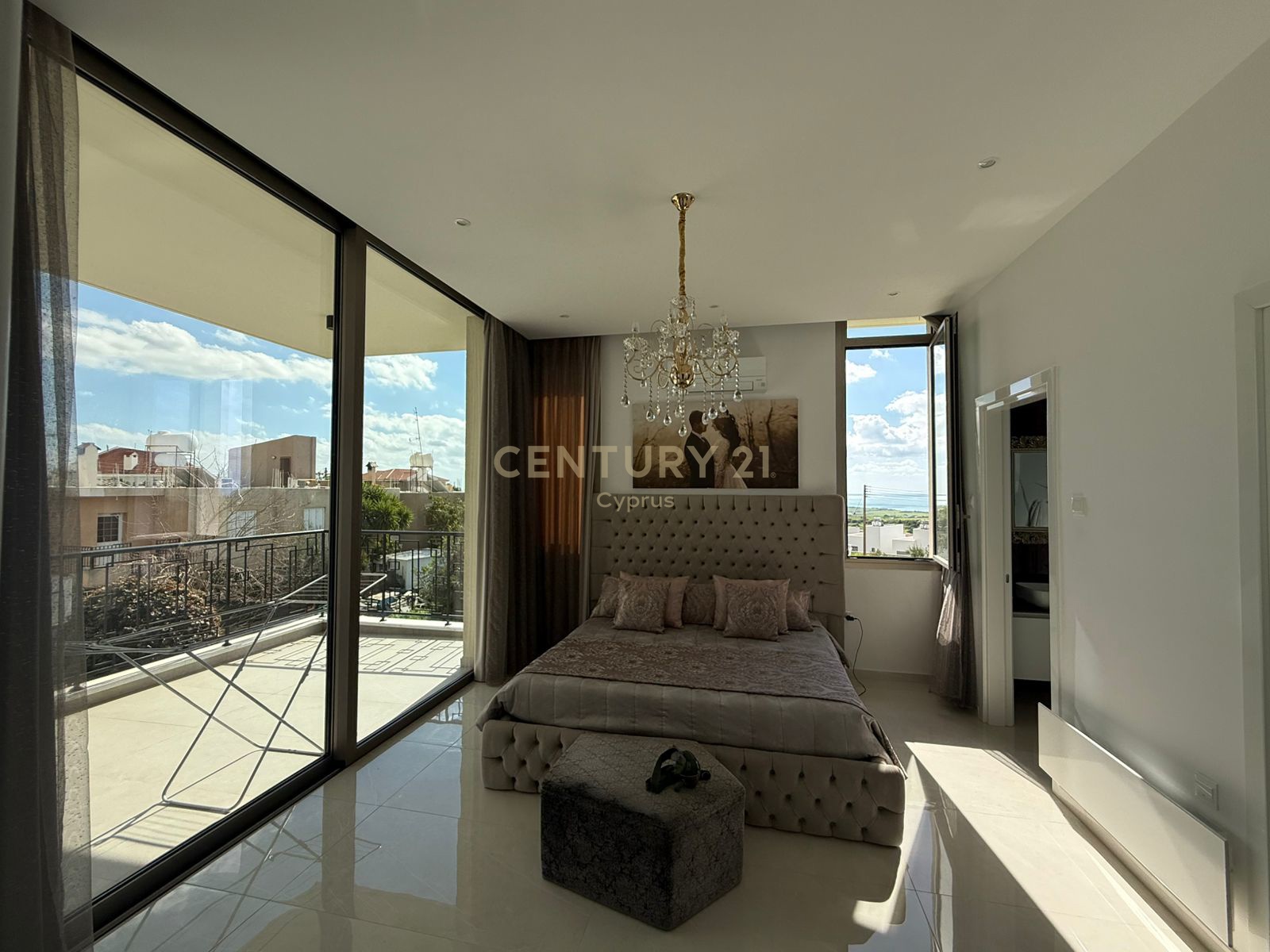 3 bedrooms Villa in Episkopi, Limassol, Cyprus No. 55571