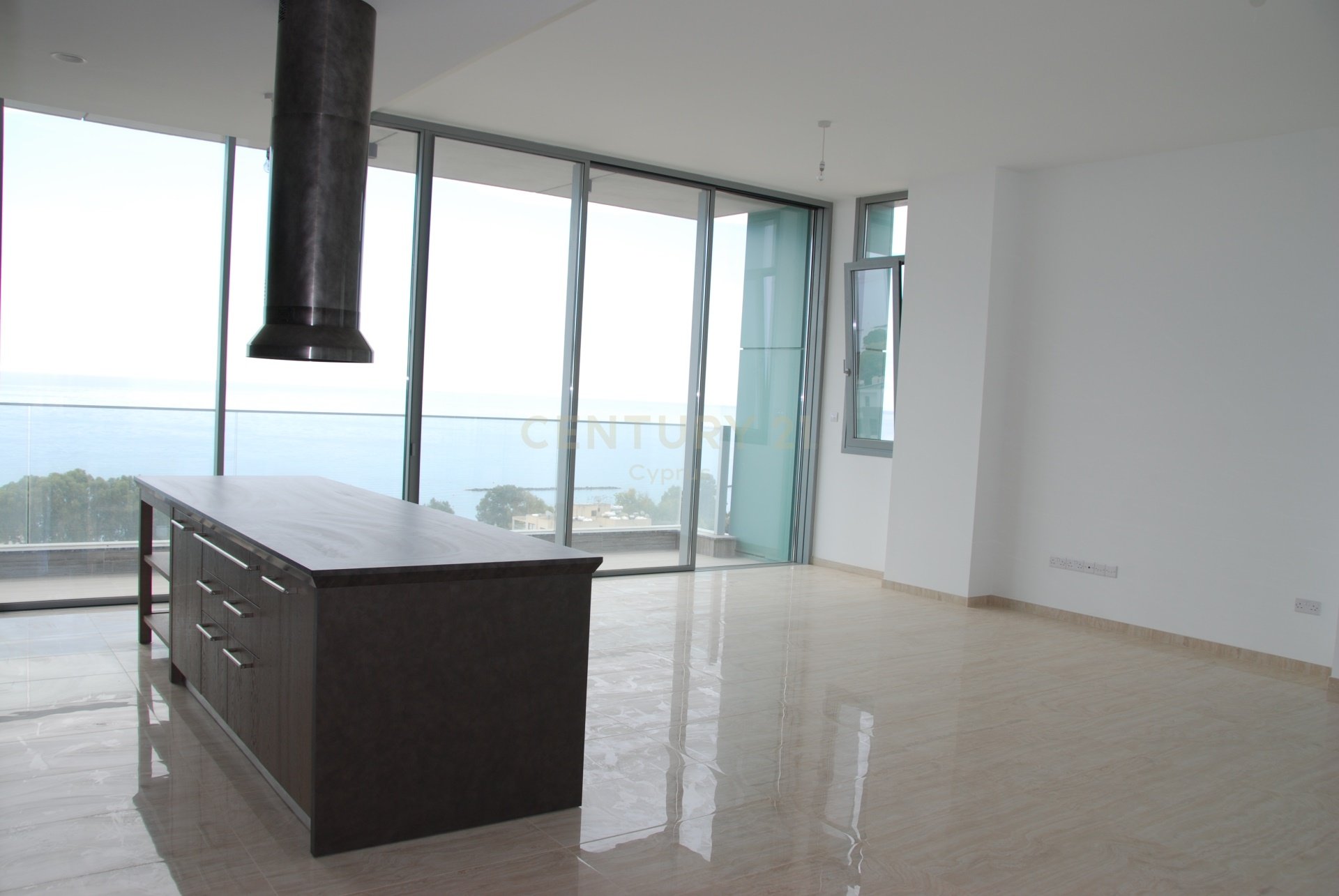3 dormitorios Apartamento en Agios Tychonas, Limassol, Chipre No. 55572