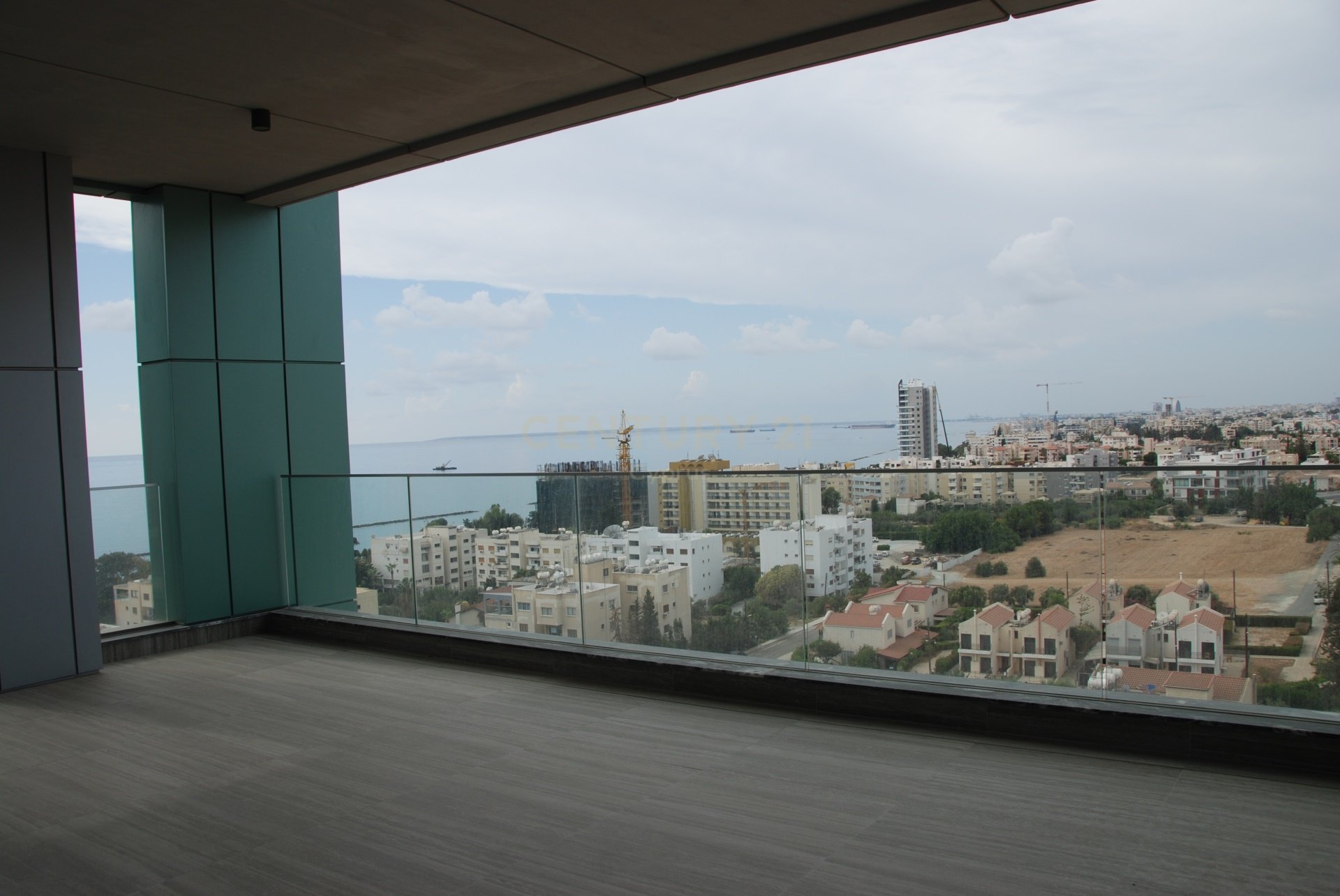 3 dormitorios Apartamento en Agios Tychonas, Limassol, Chipre No. 55572