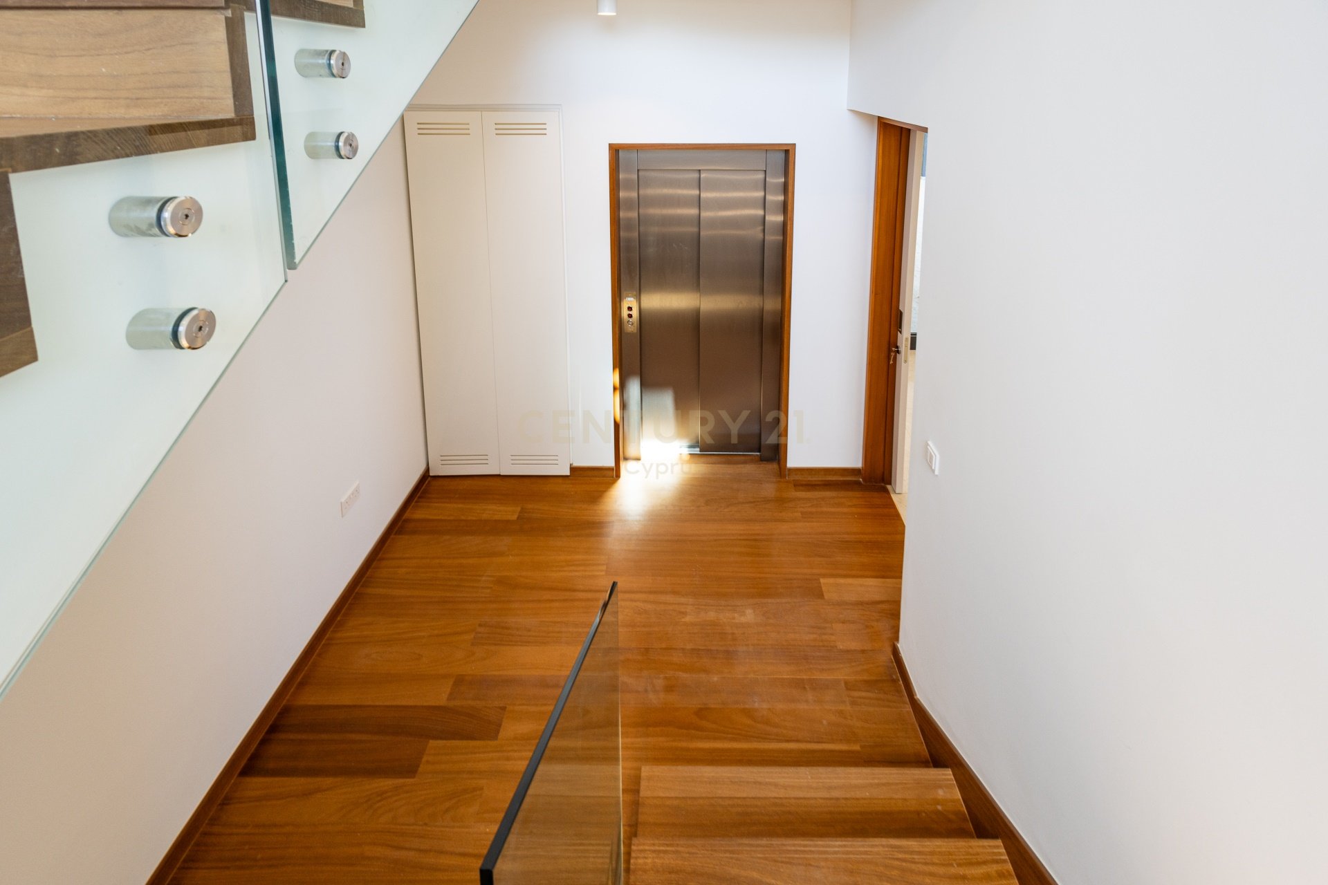 4 chambres Villa à Mesa Geitonia, Limassol, Chypre No. 55828