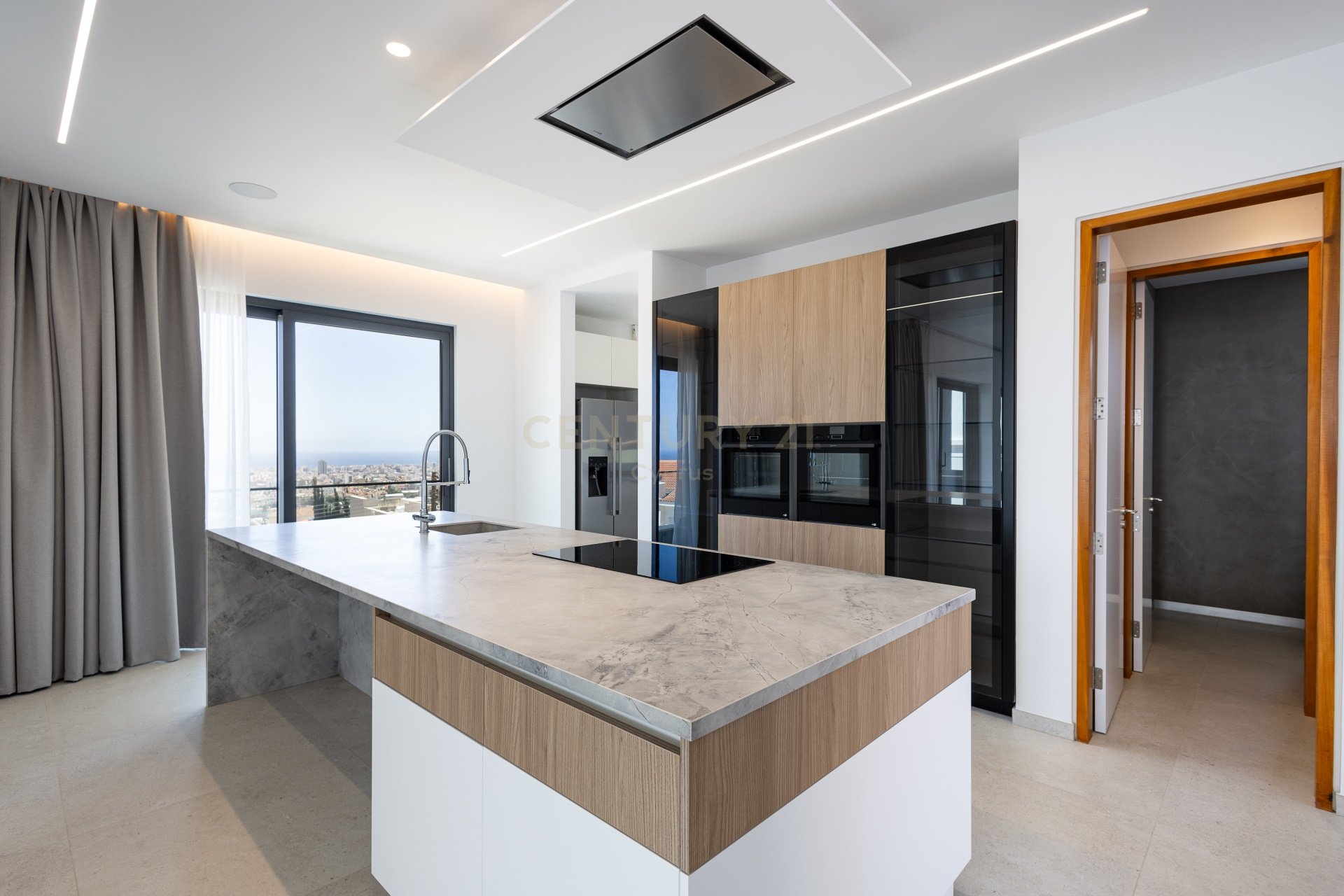4 chambres Villa à Mesa Geitonia, Limassol, Chypre No. 55828