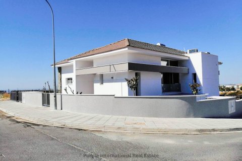 4 bedrooms Villa in Limassol, Cyprus No. 36316