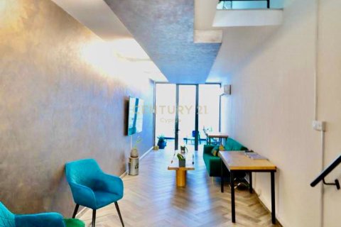 220m2 Local comercial en Limassol, Chipre No. 53758