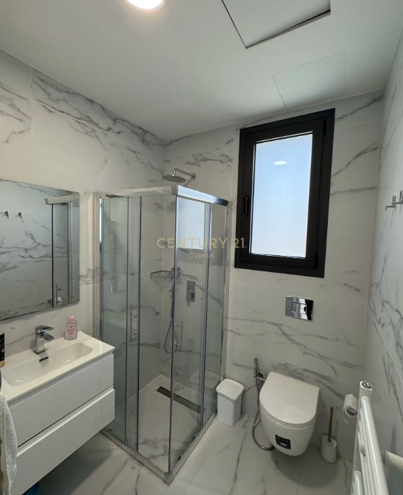 2 bedrooms Apartment in Germasogeia, Limassol, Cyprus No. 53759