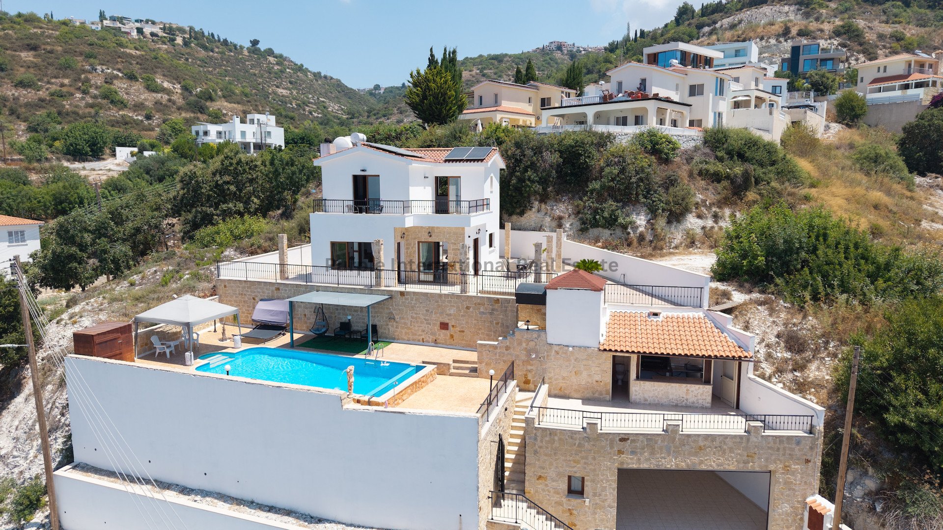 4 bedrooms Villa in Tsada, Paphos, Cyprus No. 39373