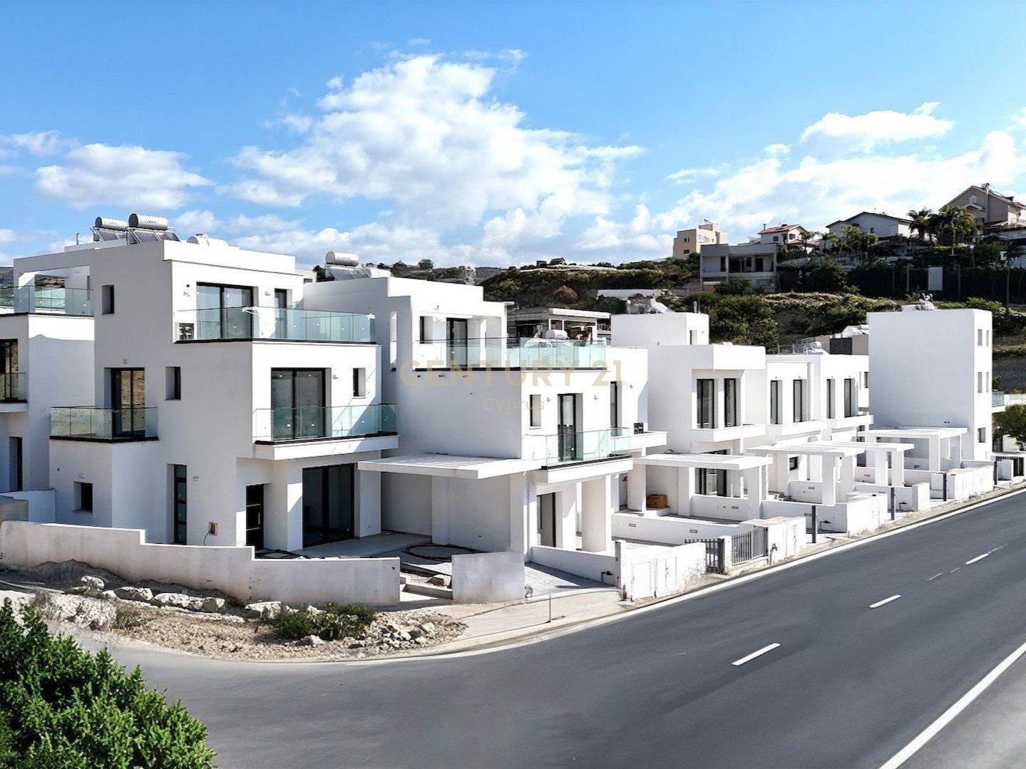 3 bedrooms Villa in Agios Athanasios, Limassol, Cyprus No. 34228