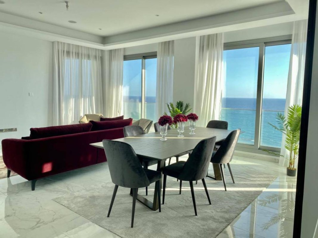 3 dormitorios Apartamento en Limassol, Chipre No. 38421