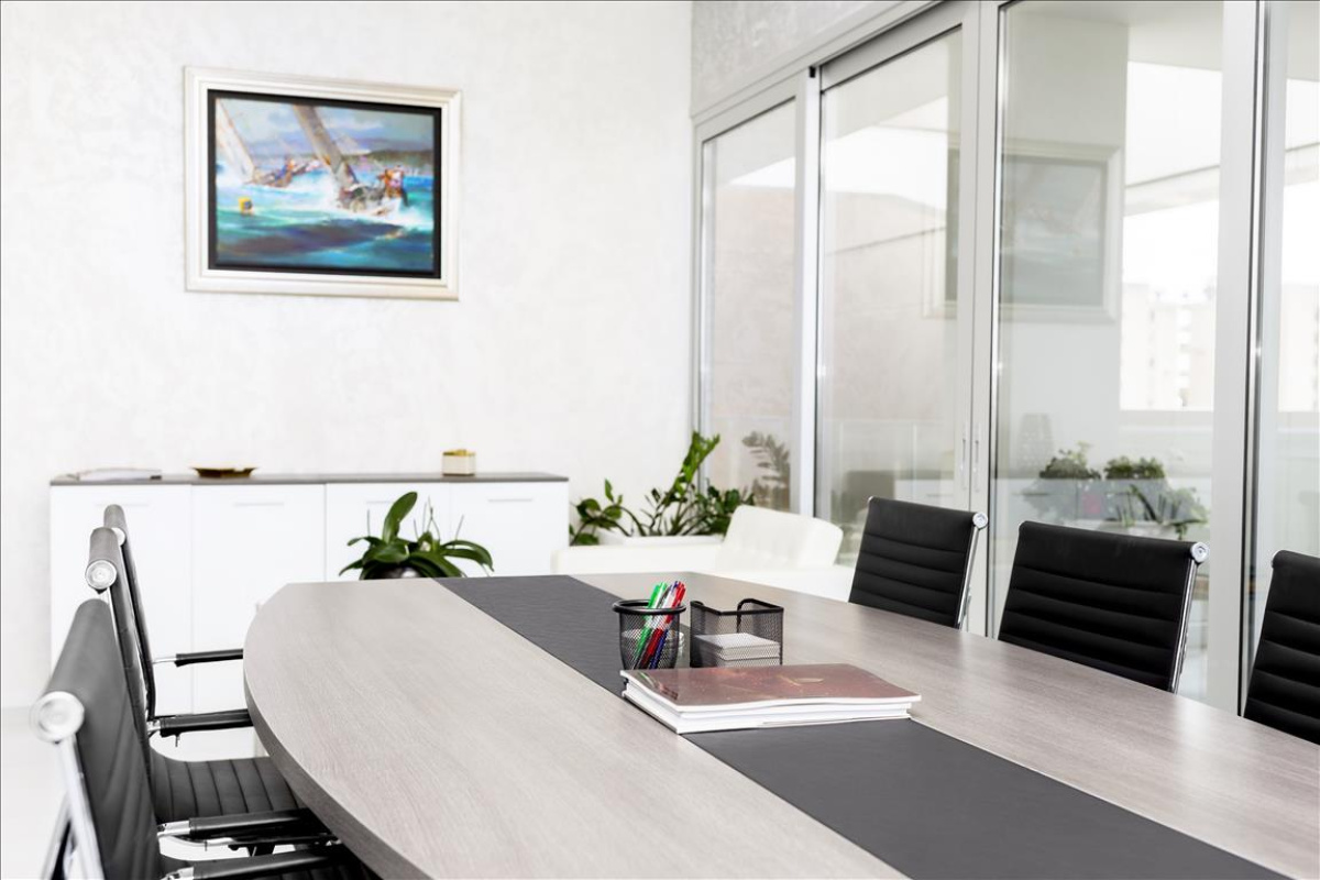 6362m2 Local comercial en Limassol, Chipre No. 38594