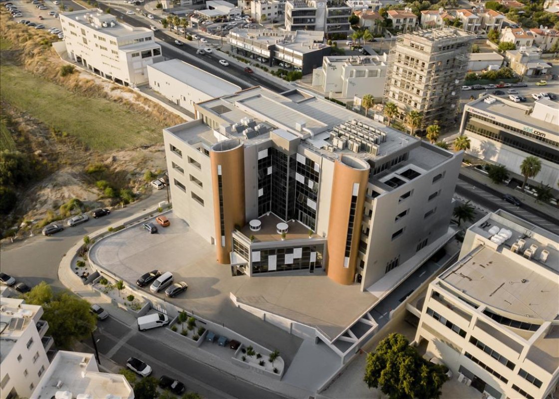 6362m2 Local comercial en Limassol, Chipre No. 38594