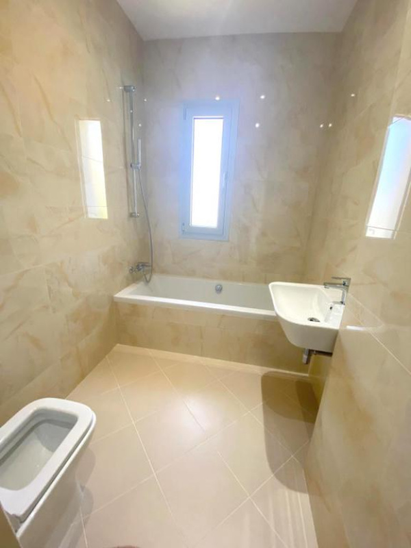 3 bedrooms Apartment in Limassol, Cyprus No. 38596