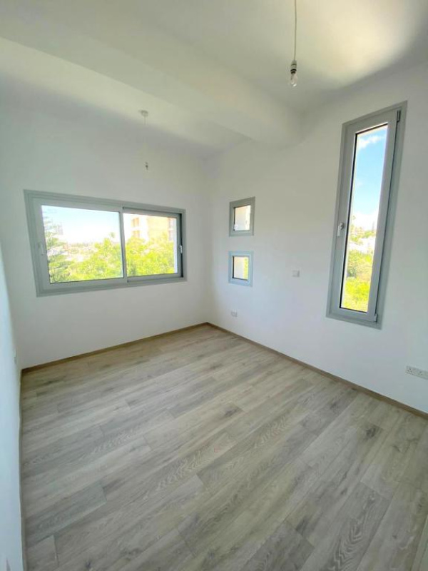 3 bedrooms Apartment in Limassol, Cyprus No. 38596
