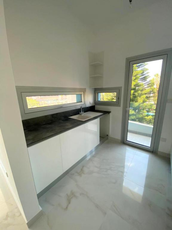 3 bedrooms Apartment in Limassol, Cyprus No. 38596