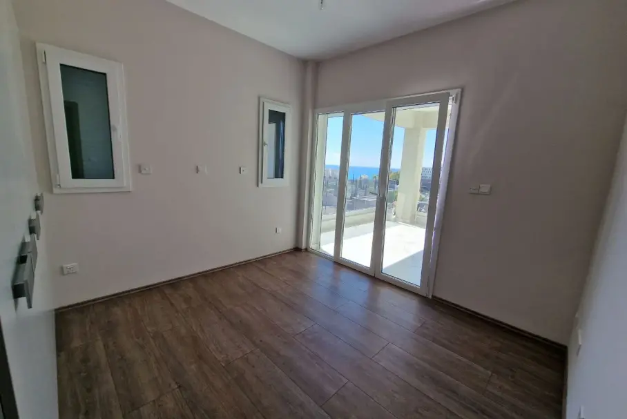3 dormitorios Apartamento en Agios Tychonas, Limassol, Chipre No. 30277