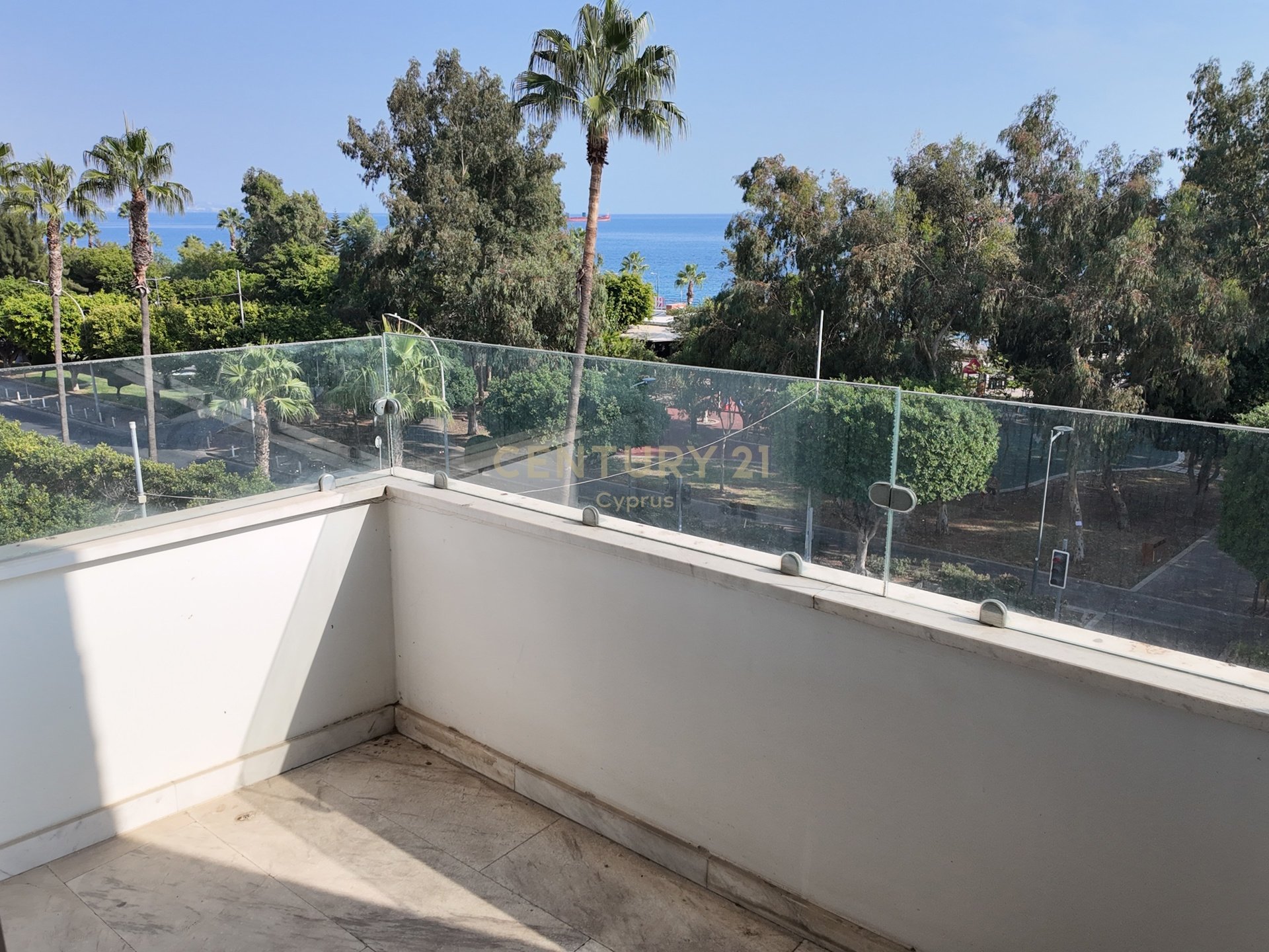 2 bedrooms Apartment in Limassol, Cyprus No. 53611