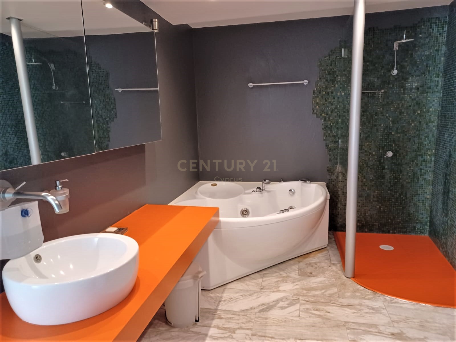 2 bedrooms Apartment in Limassol, Cyprus No. 53611