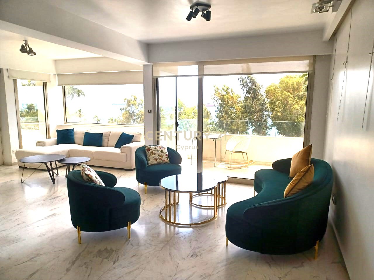 2 bedrooms Apartment in Limassol, Cyprus No. 53611