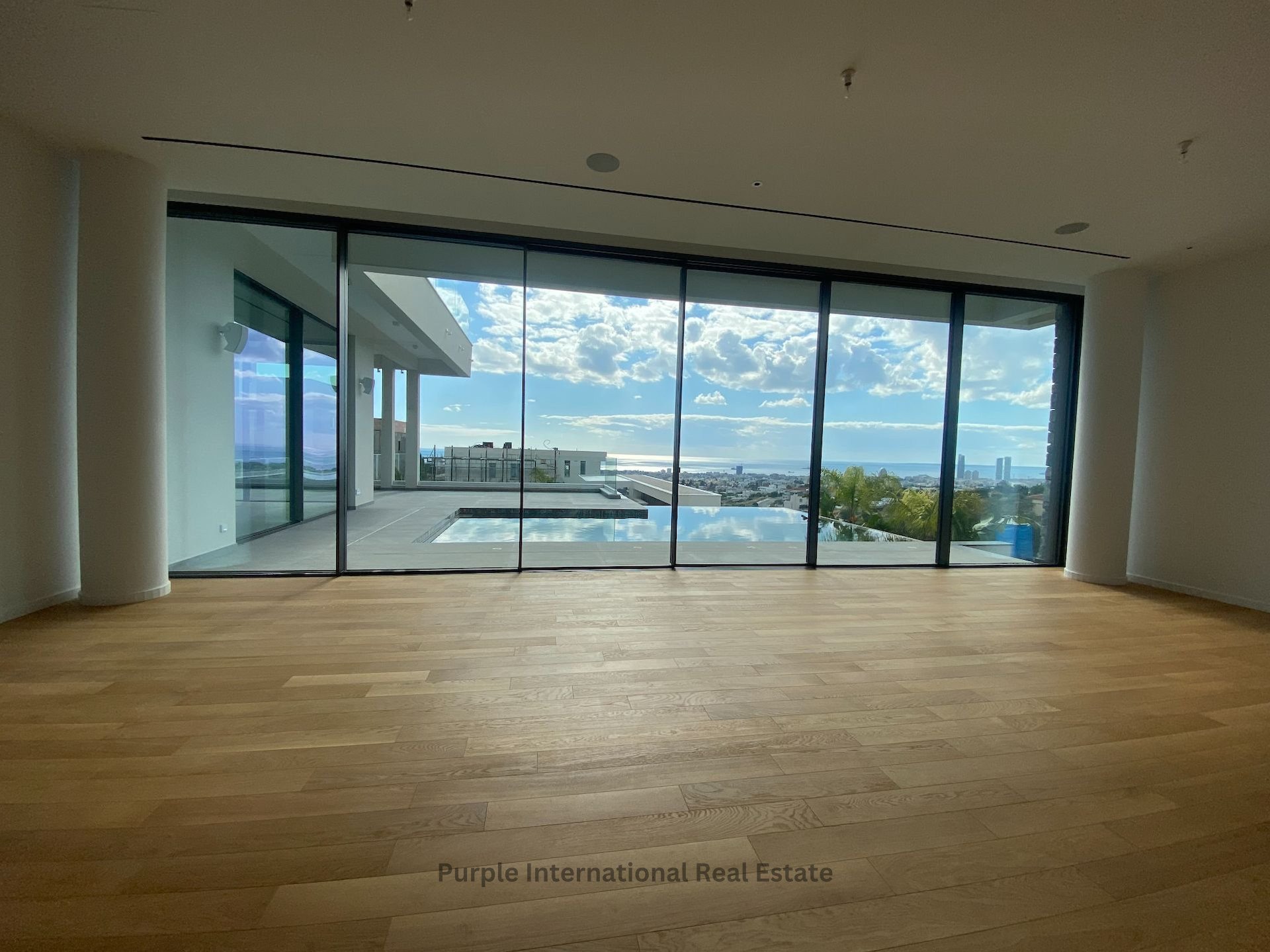 6 dormitorios Villa en Germasogeia, Limassol, Chipre No. 35963