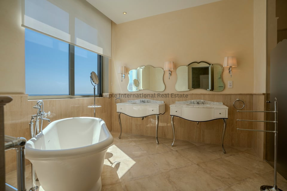3 bedrooms Apartment in Neapolis, Limassol, Cyprus No. 54818