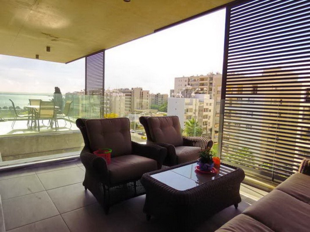 2 bedrooms Apartment in Nicosia, Cyprus No. 38494
