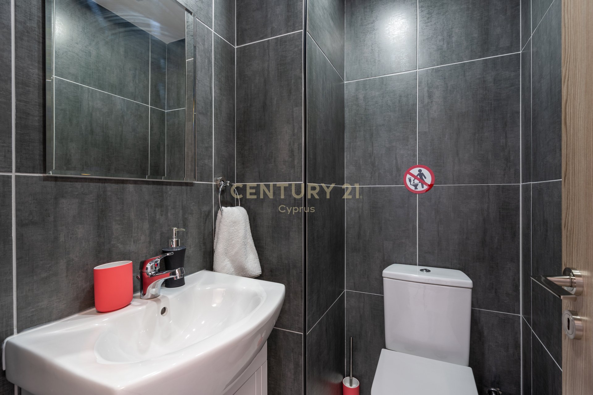 2 dormitorios Apartamento en Larnaca, Larnaka, Chipre No. 57230