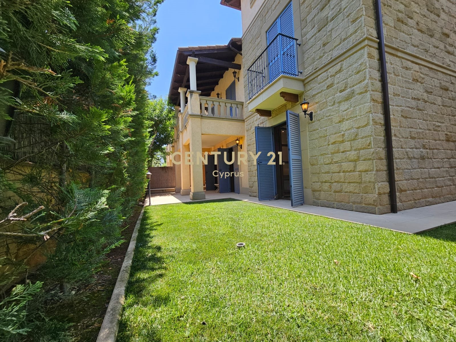 5 bedrooms Villa in Pyrgos, Limassol, Cyprus No. 6025
