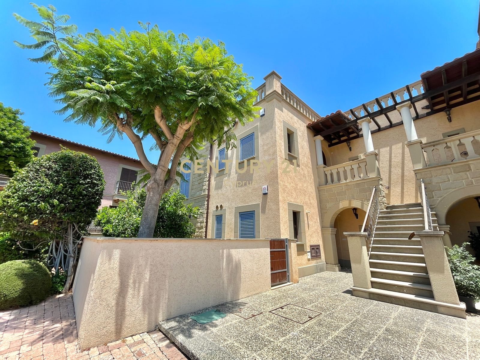 5 bedrooms Villa in Pyrgos, Limassol, Cyprus No. 6025