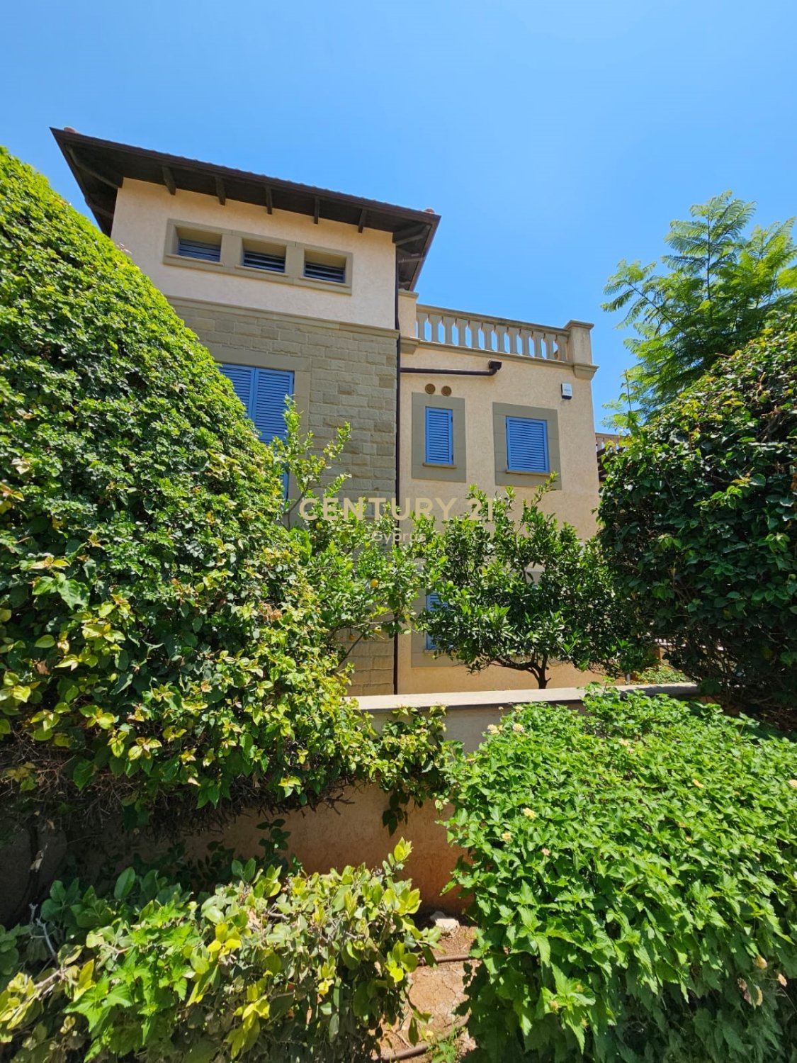 5 bedrooms Villa in Pyrgos, Limassol, Cyprus No. 6025