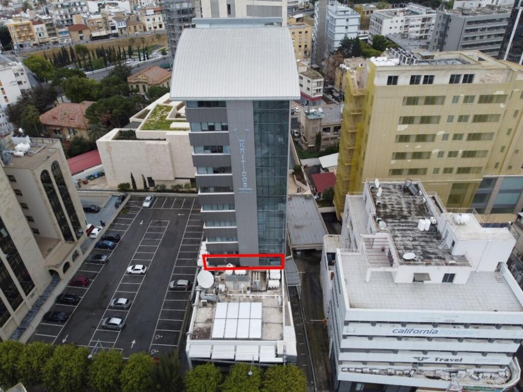 224m2 Commercial property in Nicosia, Cyprus No. 37975