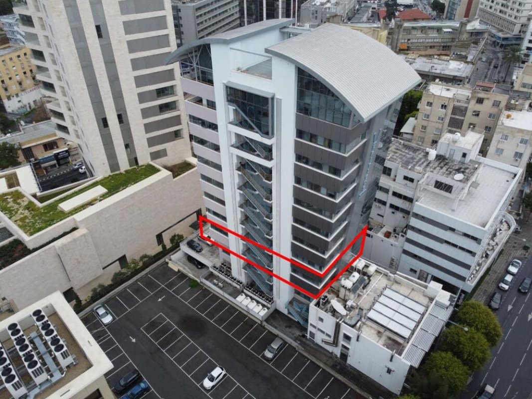 224m2 Commercial property in Nicosia, Cyprus No. 37975