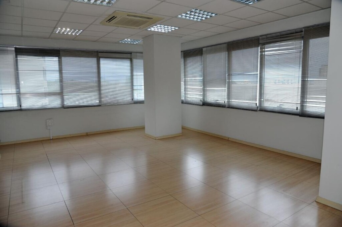 230m2 Commercial property in Nicosia, Cyprus No. 37974