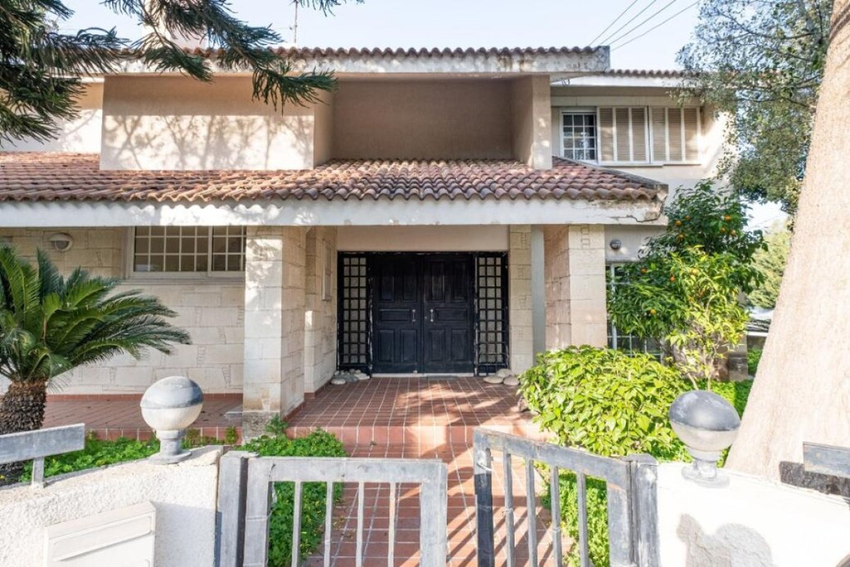 350m2 Villa in Nicosia, Cyprus No. 37977